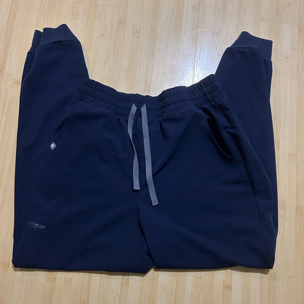 Women’s Medium Navy Blue Figs Joggers